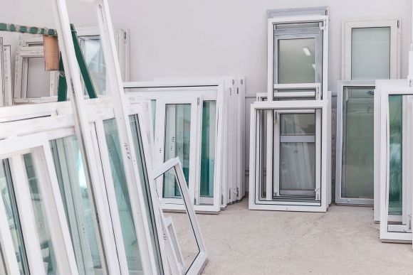 PVC vitrīnas no noliktavas